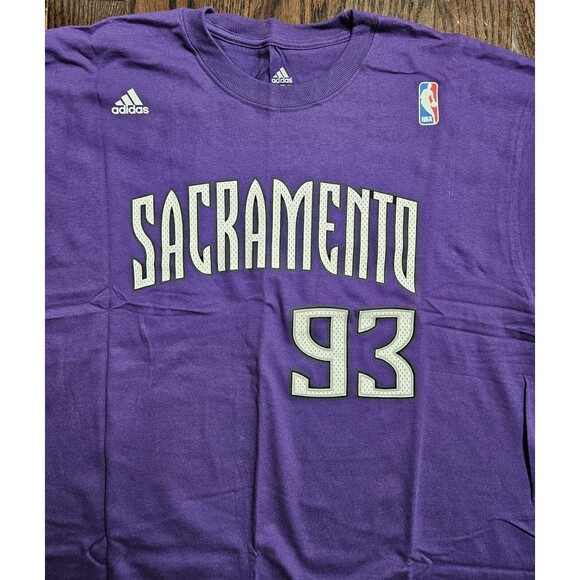 VINTAGE ARTEST SACRAMENTO KINGS NBA BASKETBALL T-SHIRT Size L - Picture 3 of 8